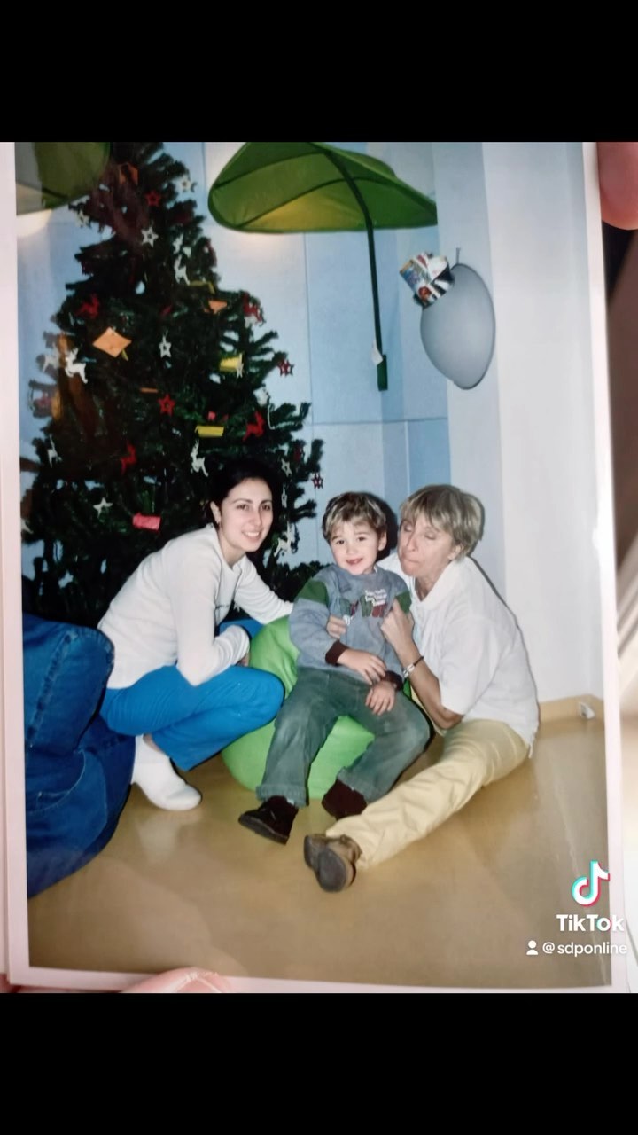Vi ricordate di Jacopo ? 🦷Abbiamo provato a replicare una foto fatta 17 anni fa.. 🔙questo è il risultato? Incredibile vero ? 🤩